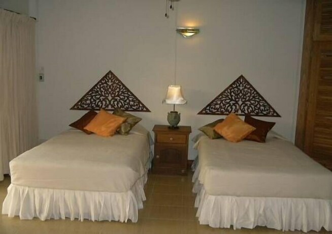 Imagen de la habitación del Hotel Ruenthairimhaad Resort. Foto 18
