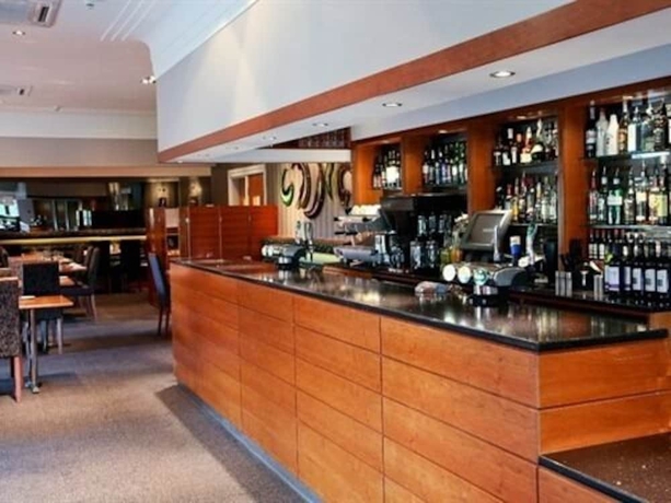 Imagen del bar/restaurante del Hotel Rufford Arms. Foto 13