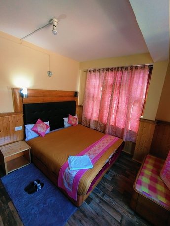 Imagen de la habitación del Hotel Rufina Blue Pine. Foto 3