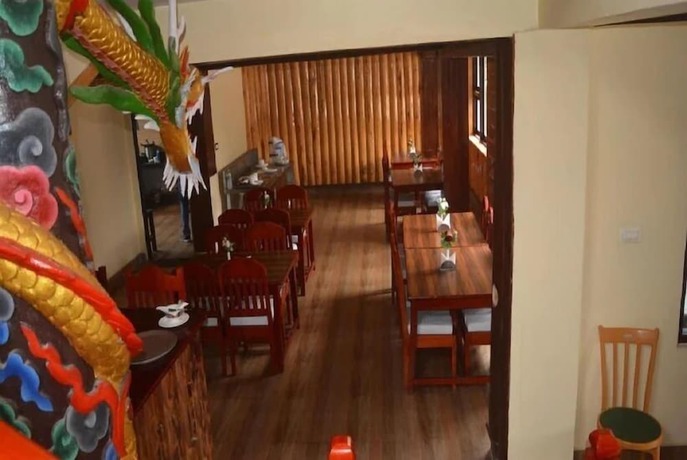 Imagen del bar/restaurante del Hotel Rufina Lachung\'s Pride and SPA. Foto 3