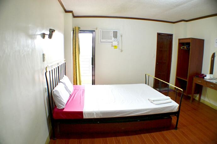 Imagen general del Hotel Rufina's Leisure Center. Foto 1