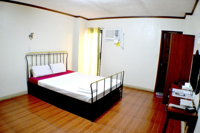 Imagen de la habitación del Hotel Rufina's Leisure Center. Foto 19
