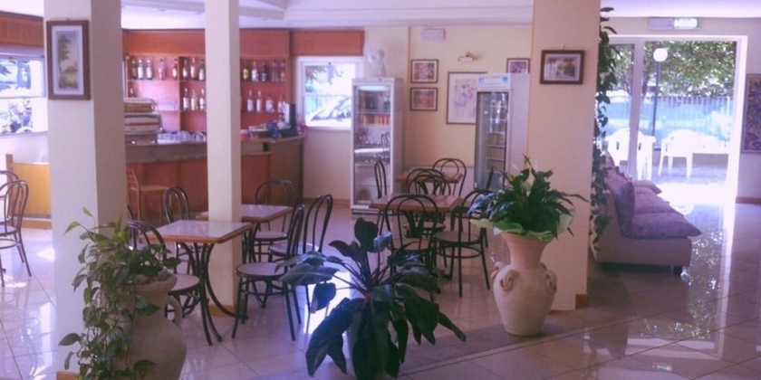 Imagen de los interiores del Hotel Rugantino. Foto 14