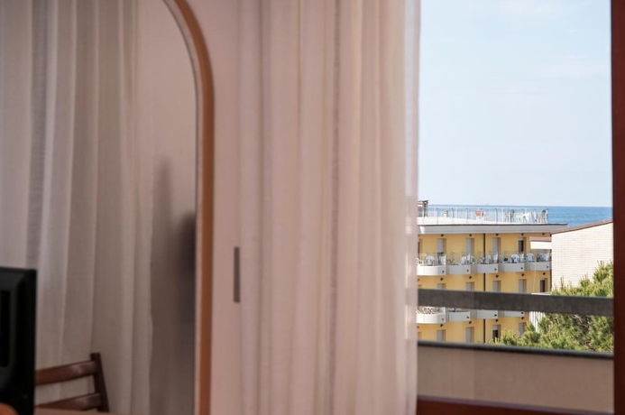 Imagen de la habitación del Hotel Rugantino. Foto 12