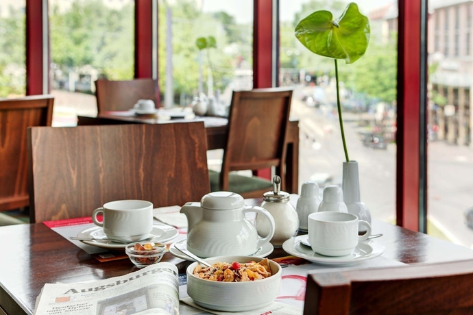 Imagen del bar/restaurante del Hotel Rugs Augsburg City. Foto 6