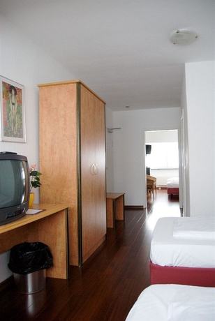 Imagen de la habitación del Hotel Rugs Hotel Düsseldorf. Foto 8