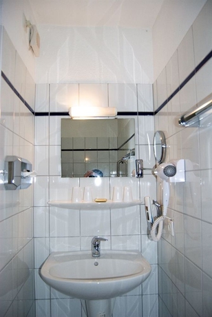 Imagen de la habitación del Hotel Rugs Hotel Düsseldorf. Foto 10