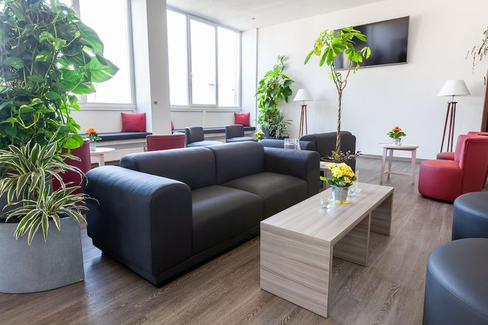 Imagen de los interiores del Hotel Ruhr Inn. Foto 17
