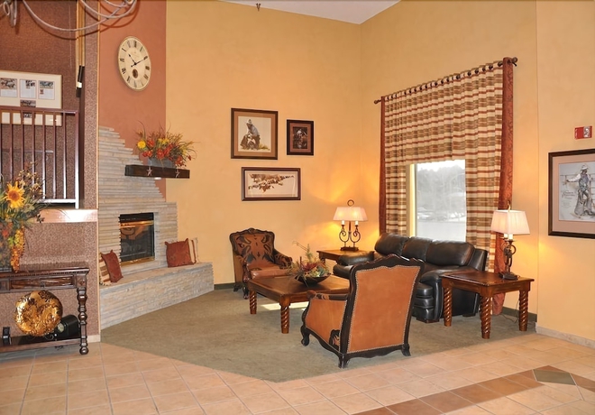 Imagen de los interiores del Hotel Ruidoso Mountain Inn. Foto 19