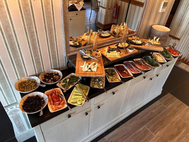 Imagen del bar/restaurante del Hotel RuinAdalia - Adults Only. Foto 3