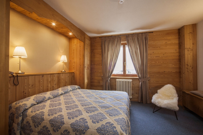 Imagen de la habitación del Hotel Ruitor. Foto 10