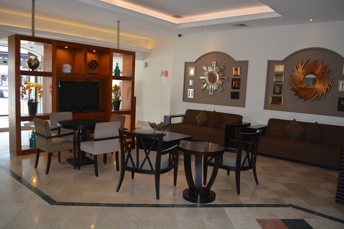 Imagen de los interiores del Hotel Ruiz Mil&aacute;n. Foto 5