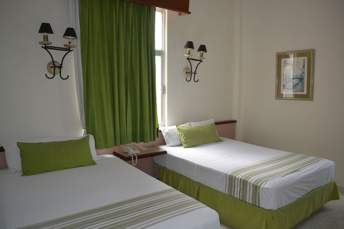 Imagen de la habitación del Hotel Ruiz Mil&aacute;n. Foto 4