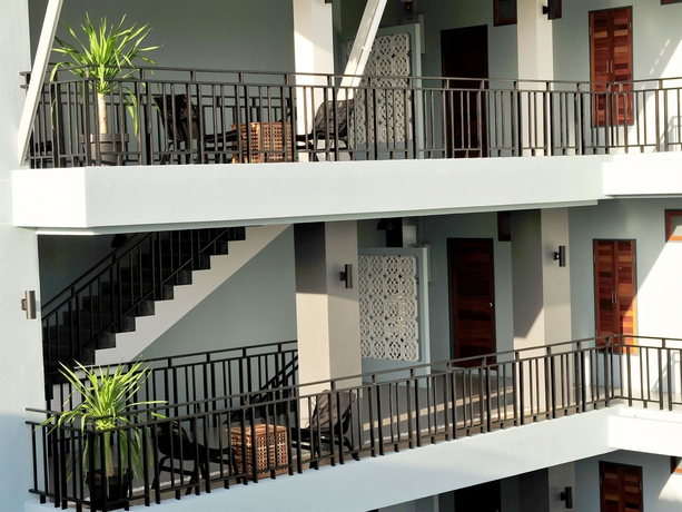 Imagen de los exteriores del Hotel Ruk Cozy Khao Lak. Foto 8