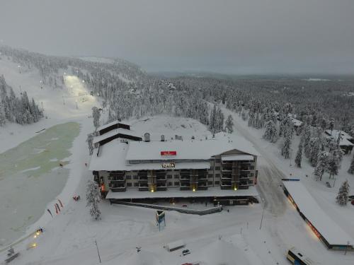 Imagen general del Hotel Ruka Ski Chalets. Foto 1