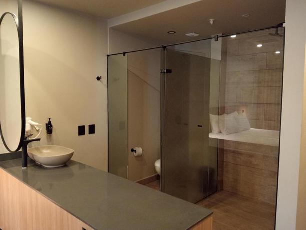 Imagen de la habitación del Hotel Rulay Medellin. Foto 8