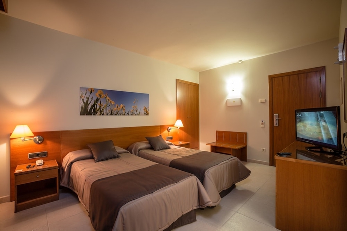 Imagen de la habitación del Hotel Rull. Foto 7