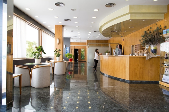 Imagen de los interiores del Hotel Rull. Foto 15