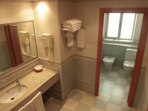 Imagen de la habitación del Hotel Rull. Foto 12