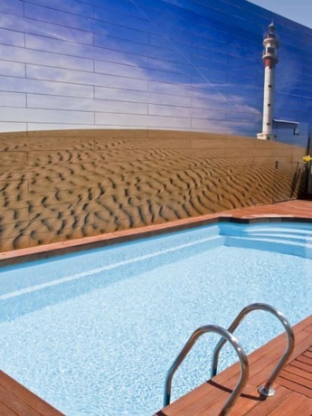 Imagen de la piscina del Hotel Rull. Foto 19