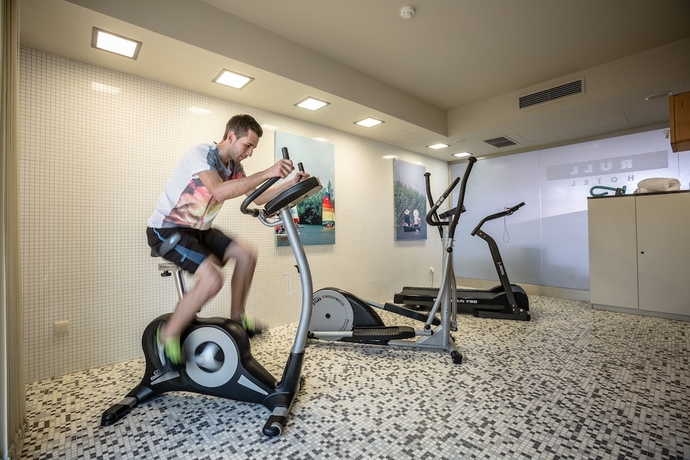 Imagen de los interiores del Hotel Rull. Foto 17