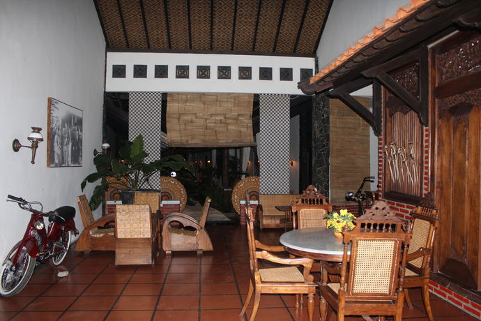 Imagen de la piscina del Hotel Rumah Palagan. Foto 14
