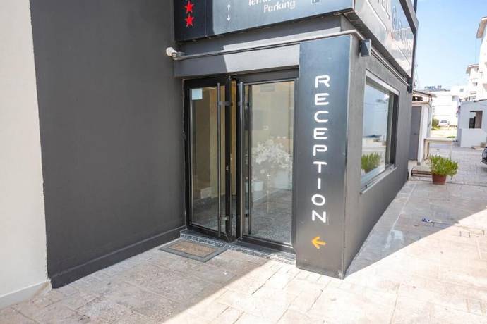 Imagen de los exteriores del Hotel Rumani 3 Islands. Foto 16
