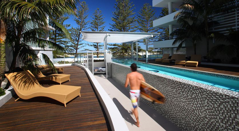 Imagen de la piscina del Hotel Rumba Beach Resort, Sunshine Coast Regional. Foto 14