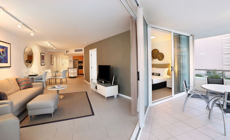 Imagen de los interiores del Hotel Rumba Beach Resort, Sunshine Coast Regional. Foto 13