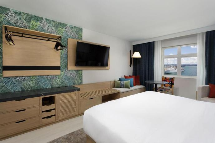 Imagen de la habitación del Hotel Rumbao, a Tribute Portfolio Hotel. Foto 9