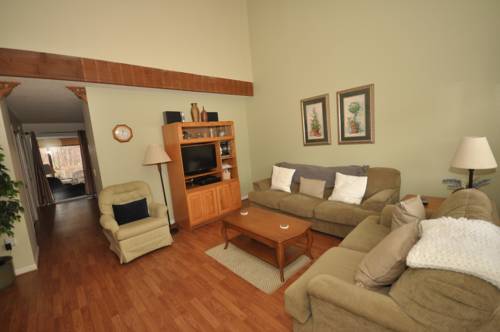 Imagen de la habitación del Hotel Rumbling Bald Resort. Foto 4