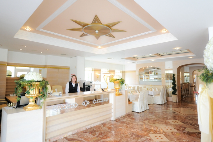 Imagen de los interiores del Hotel Rumer Hof. Foto 16