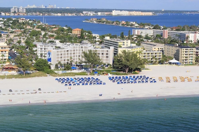 Imagen de los exteriores del Hotel Rumfish Beach Resort By Tradewinds. Foto 7