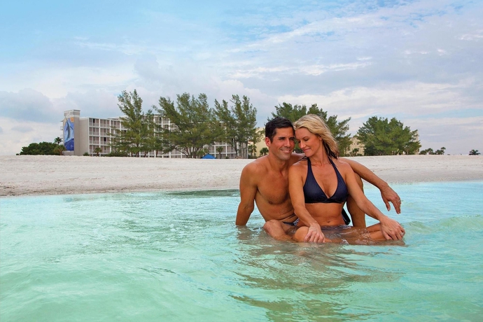 Imagen de los exteriores del Hotel Rumfish Beach Resort By Tradewinds. Foto 9