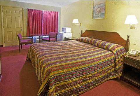 Imagen de la habitación del Hotel Rumford Motor Inn. Foto 6