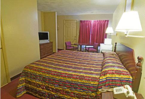 Imagen de la habitación del Hotel Rumford Motor Inn. Foto 10