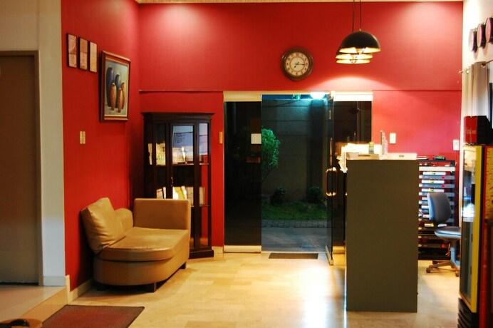 Imagen de los interiores del Hotel Rumi Apartelle. Foto 33