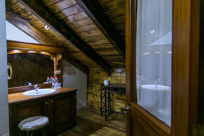 Imagen de la habitación del Hotel Rumipamba de las Rosas. Foto 10