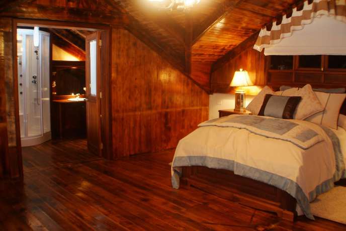 Imagen de la habitación del Hotel Rumipamba de las Rosas. Foto 16