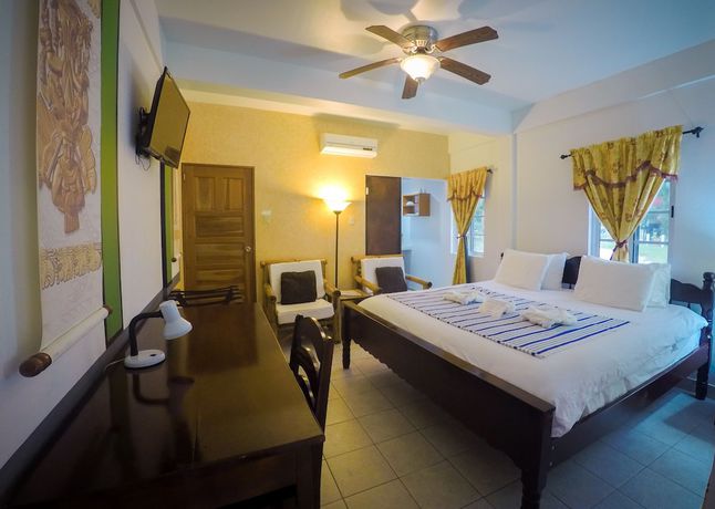 Imagen de la habitación del Hotel Rumors Resort. Foto 11