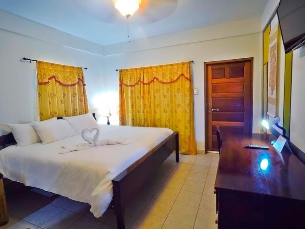 Imagen de la habitación del Hotel Rumors Resort. Foto 16