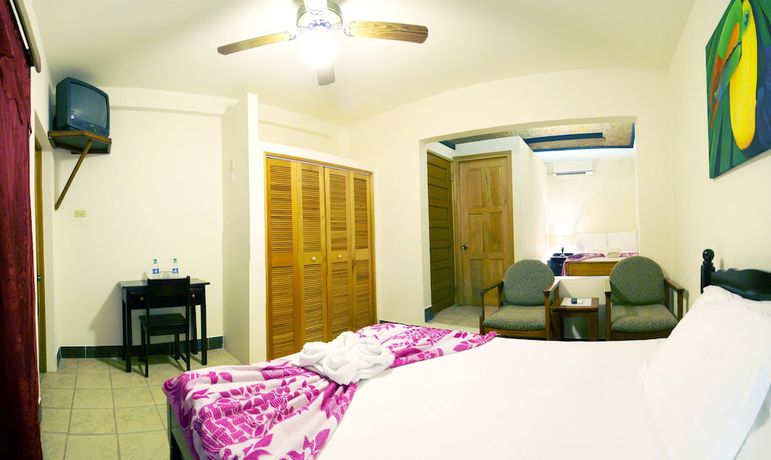 Imagen de la habitación del Hotel Rumors Resort. Foto 17