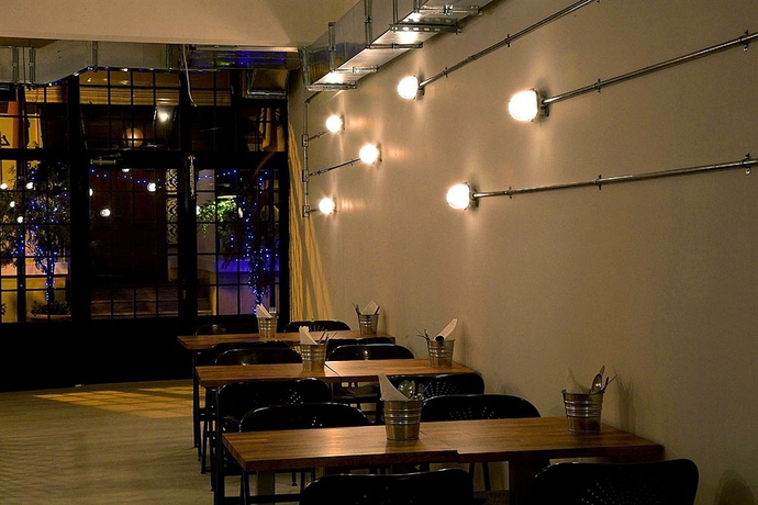 Imagen del bar/restaurante del Hotel Rumours Inn. Foto 2