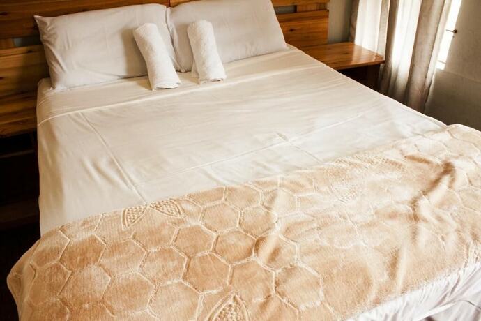 Imagen general del Hotel Run N' Fire Garden Court. Foto 13