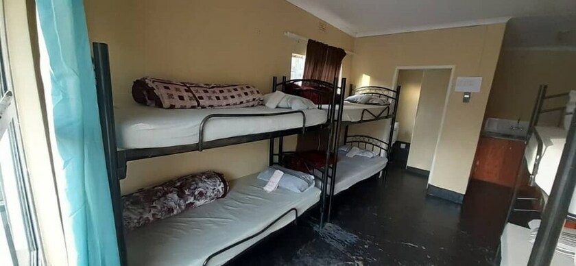 Imagen de la habitación del Hotel Run N' Fire Garden Court. Foto 21