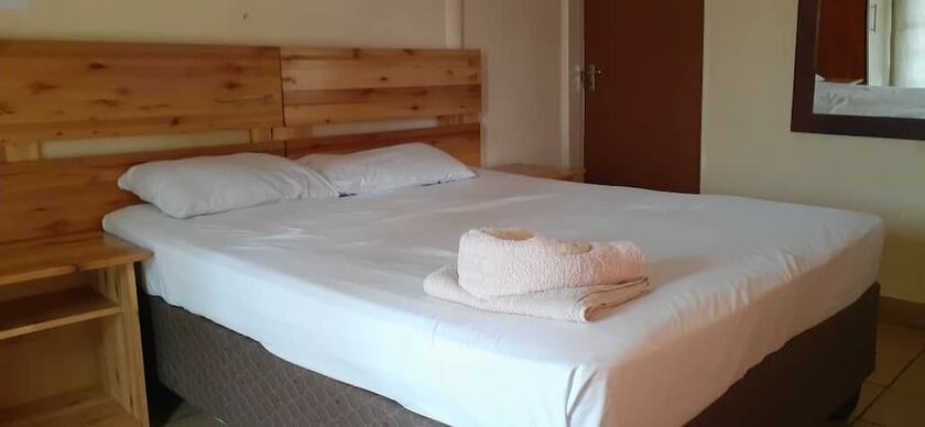 Imagen de la habitación del Hotel Run N' Fire Garden Court. Foto 23