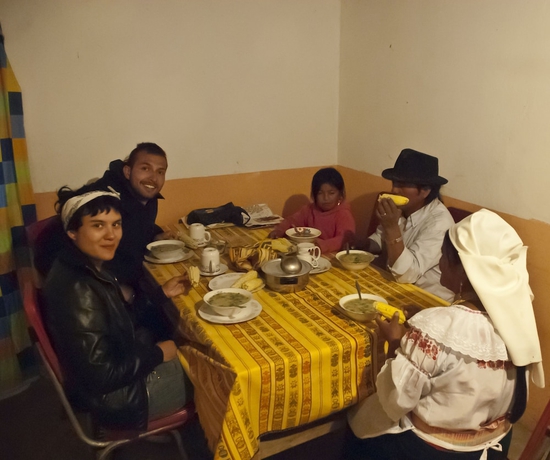 Imagen del bar/restaurante del Hotel Runa Tupari Homestay Lodge. Foto 10