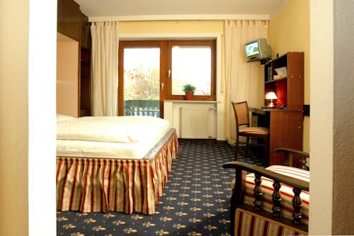 Imagen de la habitación del Hotel Runa&acute;s. Foto 4