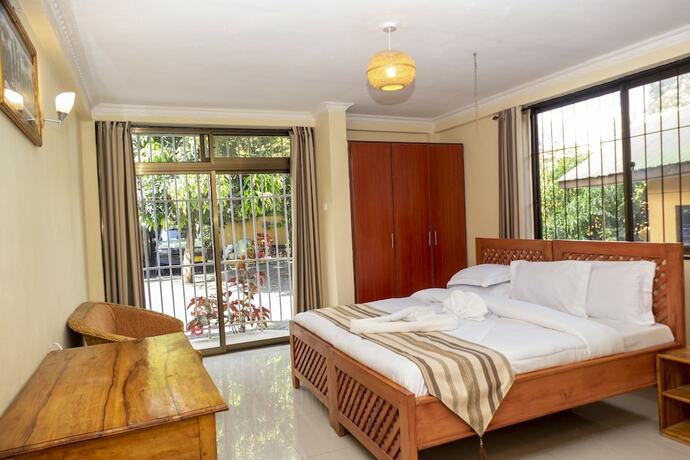 Imagen de la habitación del Hotel Runako lodge, ARUSHA. Foto 12