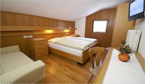 Imagen de la habitación del Hotel Runcac. Foto 3